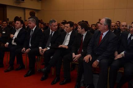 Đukanović: Želje za 2014- dinamičan razvoj i investicioni bum    Đukanović: Želje za 2014- dinamičan razvoj i investicioni bum