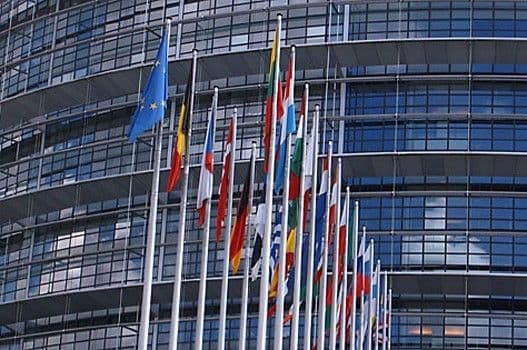 Koliko su plaćeni evropski činovnici i komesari? Koliko su plaćeni evropski činovnici i komesari?