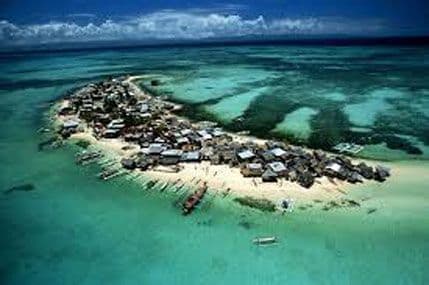 Lažna vijest o cunamiju evakuisala hiljade Filipinaca Lažna vijest o cunamiju evakuisala hiljade Filipinaca