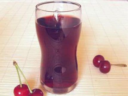 Sok od višanja za bolji san Sok od višanja za bolji san