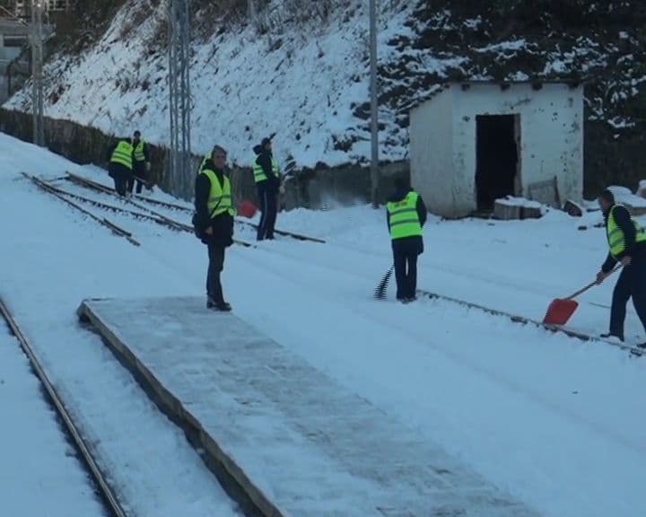 ŽICG: Pruga bezbjedna i spremna za predstojeći zimski period (VIDEO) ŽICG: Pruga bezbjedna i spremna za predstojeći zimski period (VIDEO)