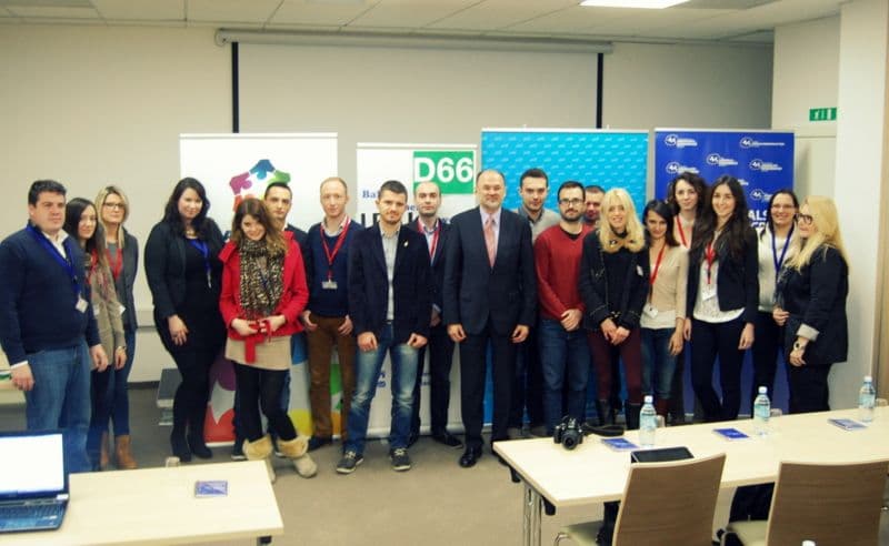 Mladi liberali na regionalnoj liberalnoj konferenciji u Sloveniji Mladi liberali na regionalnoj liberalnoj konferenciji u Sloveniji