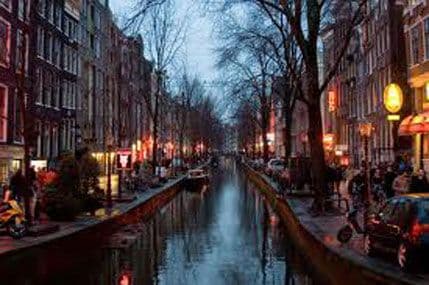 U Holandiji ukinut zakon koji kažnjava vrijeđanje crkve i boga U Holandiji ukinut zakon koji kažnjava vrijeđanje crkve i boga