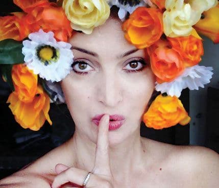 Rićko MIĆUNOVIĆ: Plakati ne predstavljaju moju intimu, već reakciju na život danas Rićko MIĆUNOVIĆ: Plakati ne predstavljaju moju intimu, već reakciju na život danas