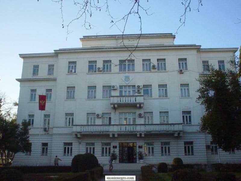 Četrnaest kandidata za nagradu "19. decembar" Četrnaest kandidata za nagradu "19. decembar"