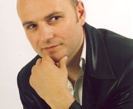 Koncert Predraga Jankovića u Muzejima i galerijama Podgorice Koncert Predraga Jankovića u Muzejima i galerijama Podgorice