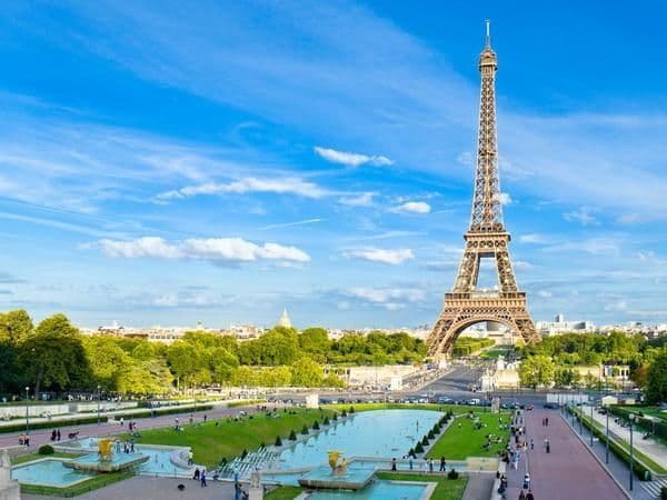 PARIZ: Pljačka nakita vrijednog 800.000 eura PARIZ: Pljačka nakita vrijednog 800.000 eura