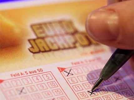 SLOVENIJA: Uplatio dva eura, dobio džekpot od 21 milion eura SLOVENIJA: Uplatio dva eura, dobio džekpot od 21 milion eura