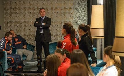 Đukanović u Beogradu sa „zlatnim lavicama“: Vi ste svjetski brend Đukanović u Beogradu sa „zlatnim lavicama“: Vi ste svjetski brend