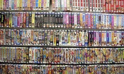 Porno-industrija u SAD ponovo pred zatvaranjem, novi talas virusa HIV Porno-industrija u SAD ponovo pred zatvaranjem, novi talas virusa HIV