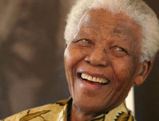 Mandelina djeca se otimaju za njegove milione Mandelina djeca se otimaju za njegove milione