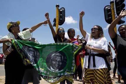 Sahrana Mandele: Kovčeg će biti umotan u leopardovu kožu Sahrana Mandele: Kovčeg će biti umotan u leopardovu kožu