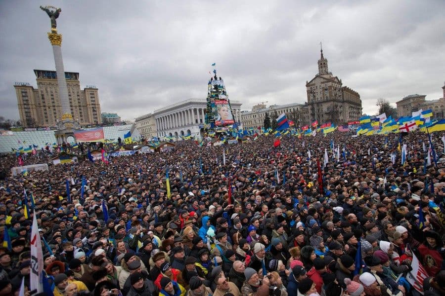 Obje struje na ulicama Kijeva Obje struje na ulicama Kijeva