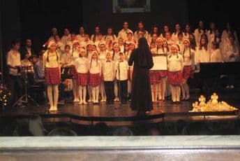Kraljevsko pozorište „Zetski dom“: Božićni koncert u izvođenju hora crkve Svetog Antuna