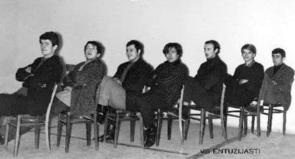 Matović sa „Ludim srcem“ priredio dirljivo putovanje kroz vrijeme Matović sa „Ludim srcem“ priredio dirljivo putovanje kroz vrijeme