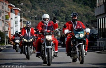 Djeda Mrazevi na motorima posjetiće djecu u Bijeloj! Djeda Mrazevi na motorima posjetiće djecu u Bijeloj!