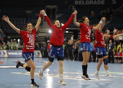 Srbija rutinski do finala Srbija rutinski do finala