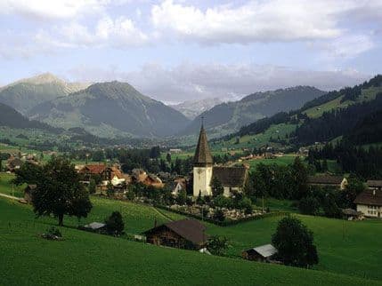 Nesreća u Švajcarskoj, petoro povrijeđeno Nesreća u Švajcarskoj, petoro povrijeđeno