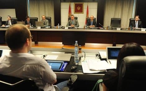 Savjet: Graditi društvo koje počiva na demokratskim vrijednostima Savjet: Graditi društvo koje počiva na demokratskim vrijednostima