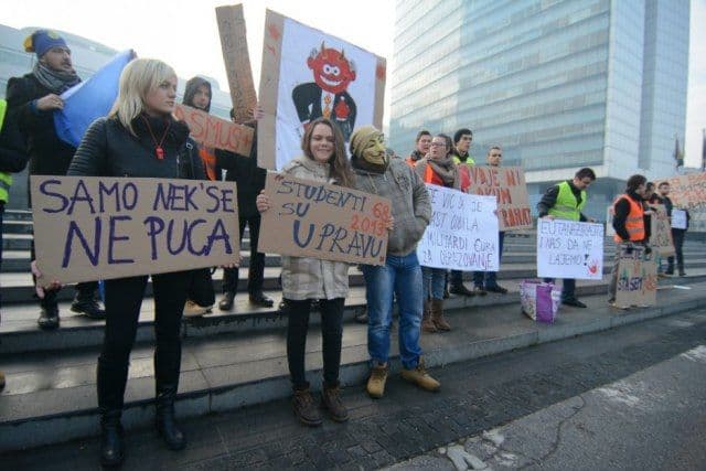 Protest studenata u BiH Protest studenata u BiH