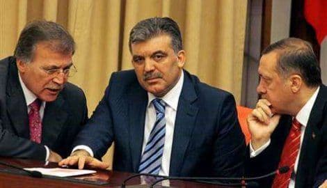 Abdulah Gul nagovjestio smjenu ministara umješanih u korupcionaški skandal Abdulah Gul nagovjestio smjenu ministara umješanih u korupcionaški skandal