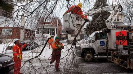 Pola miliona ljudi bez struje u SAD i Kanadi Pola miliona ljudi bez struje u SAD i Kanadi