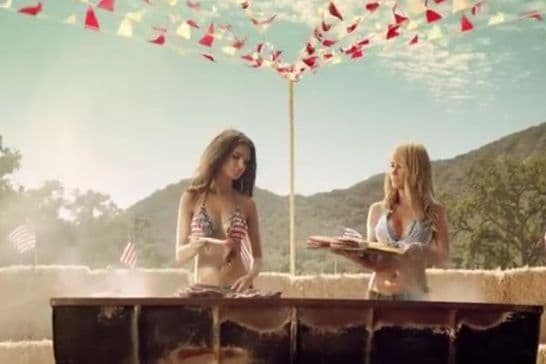 VIDEO: Reklame koje su zabranjene jer su previše seksi VIDEO: Reklame koje su zabranjene jer su previše seksi