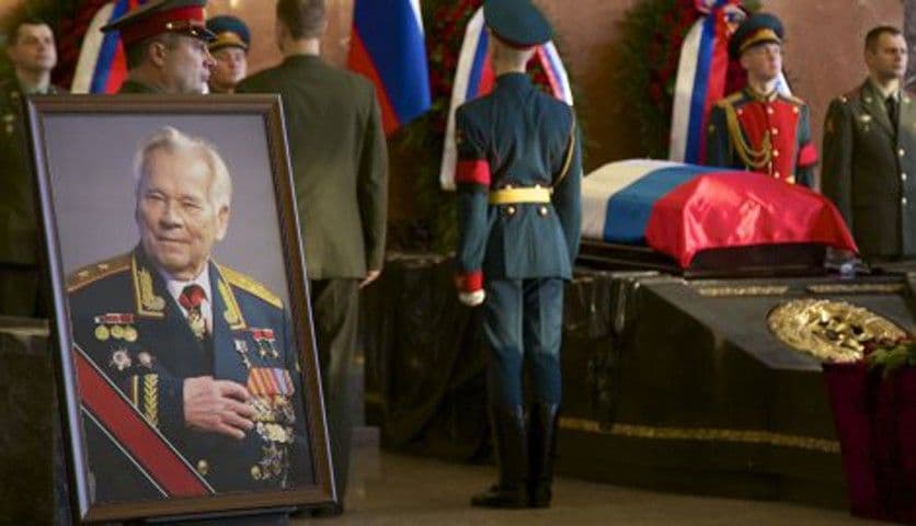 Sahranjen Mihail Kalašnjikov  Sahranjen Mihail Kalašnjikov