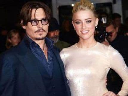 Džoni Dep potrošio 50.000 dolara na božićni poklon Džoni Dep potrošio 50.000 dolara na božićni poklon