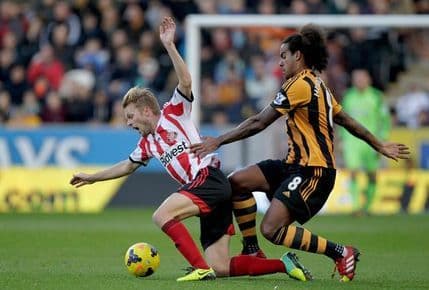 VIDEO: Dao gol, pa ga šišali pored terena VIDEO: Dao gol, pa ga šišali pored terena