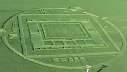 VIDEO: Krugovi u žitu u Kaliforniji privukli radoznalce i skeptike VIDEO: Krugovi u žitu u Kaliforniji privukli radoznalce i skeptike