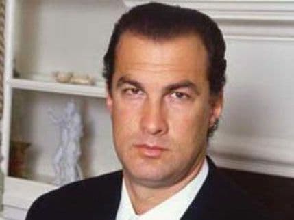 Stiven Sigal želi da se kandiduje za guvernera Stiven Sigal želi da se kandiduje za guvernera