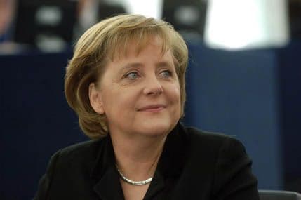 Angela Merkel povrijeđena na skijanju Angela Merkel povrijeđena na skijanju