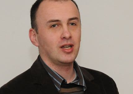 OZON: Ako zaista poštujete tradiciju, uberite badnjak na svom imanju OZON: Ako zaista poštujete tradiciju, uberite badnjak na svom imanju