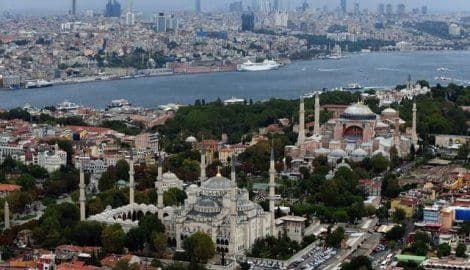 Turska: Više od 350 policajaca smijenjeno zbog korupcije Turska: Više od 350 policajaca smijenjeno zbog korupcije