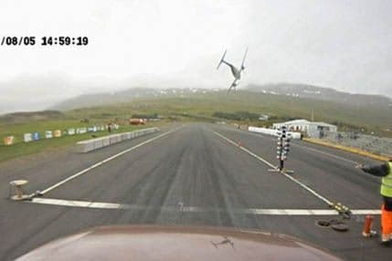 Dramatičan snimak eksplozije aviona: Kopilot preživio, putnici poginuli Dramatičan snimak eksplozije aviona: Kopilot preživio, putnici poginuli