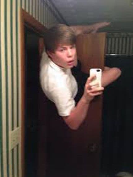 Na društvenim mrežama počela "selfie olimpijada", što luđe to bolje Na društvenim mrežama počela "selfie olimpijada", što luđe to bolje