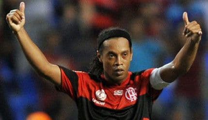 Ronaldinjo najbolji fudbaler Južne Amerike u 2013. godini Ronaldinjo najbolji fudbaler Južne Amerike u 2013. godini