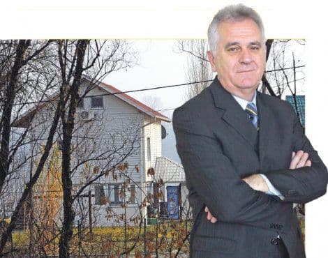 Nelegalne vikendice srpskih zvaničnika: Divlji raj za Nikolića i Bačevića Nelegalne vikendice srpskih zvaničnika: Divlji raj za Nikolića i Bačevića