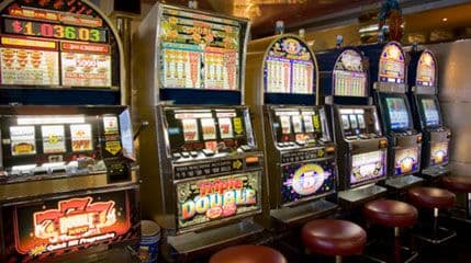 Umjesto „euro po euro“ budžet pune takse na osiguranje, pušenje i igre na sreću Umjesto „euro po euro“ budžet pune takse na osiguranje, pušenje i igre na sreću