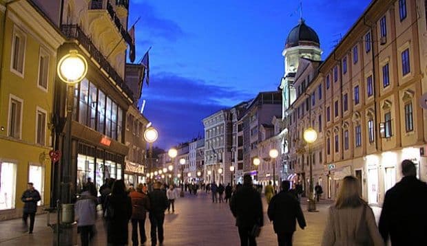 U Rijeci pronađena misteriozna masonska loža U Rijeci pronađena misteriozna masonska loža