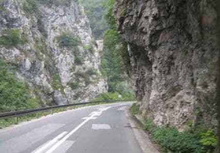 Dvoje povrijeđeno u saobraćajnoj nesreći kod Trebaljeva Dvoje povrijeđeno u saobraćajnoj nesreći kod Trebaljeva