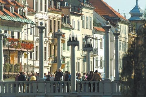 Slovenija još bez predloga o ambasadama Slovenija još bez predloga o ambasadama