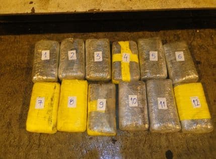 Uprava carina: Na Debelom Brijegu zaplijenjeno 14 kg marihuane Uprava carina: Na Debelom Brijegu zaplijenjeno 14 kg marihuane