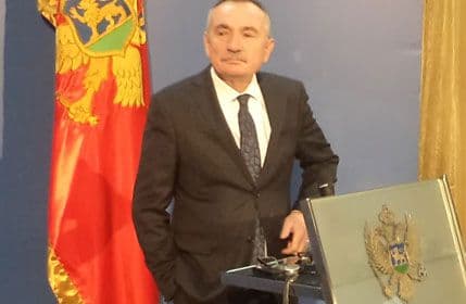 RADULOVIĆ: Razumijem Pejčinoskog, za aluminijumsku industriju u svijetu vezana brojna ubistva RADULOVIĆ: Razumijem Pejčinoskog, za aluminijumsku industriju u svijetu vezana brojna ubistva