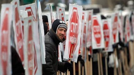 Nova žrtva u Ukrajini, najavljeno osnivanje Nacionalne garde Nova žrtva u Ukrajini, najavljeno osnivanje Nacionalne garde