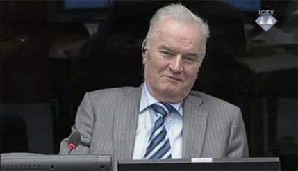 Mladić nije svjedočio Karadžiću zbog svoje pozicije Mladić nije svjedočio Karadžiću zbog svoje pozicije