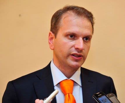 POZITIVNA CG: Tablet računari neće popraviti znanje đaka POZITIVNA CG: Tablet računari neće popraviti znanje đaka