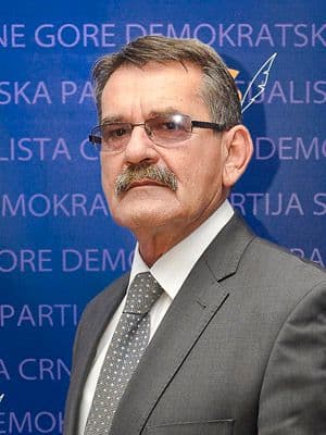 NREKIĆ: U ponedjeljak počinju pregovori o Ulcinju, albanske partije i SDP potencijalni partneri NREKIĆ: U ponedjeljak počinju pregovori o Ulcinju, albanske partije i SDP potencijalni partneri