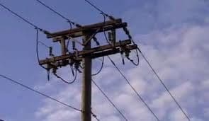 EPCG će za drvene stubove potrošiti milion eura EPCG će za drvene stubove potrošiti milion eura